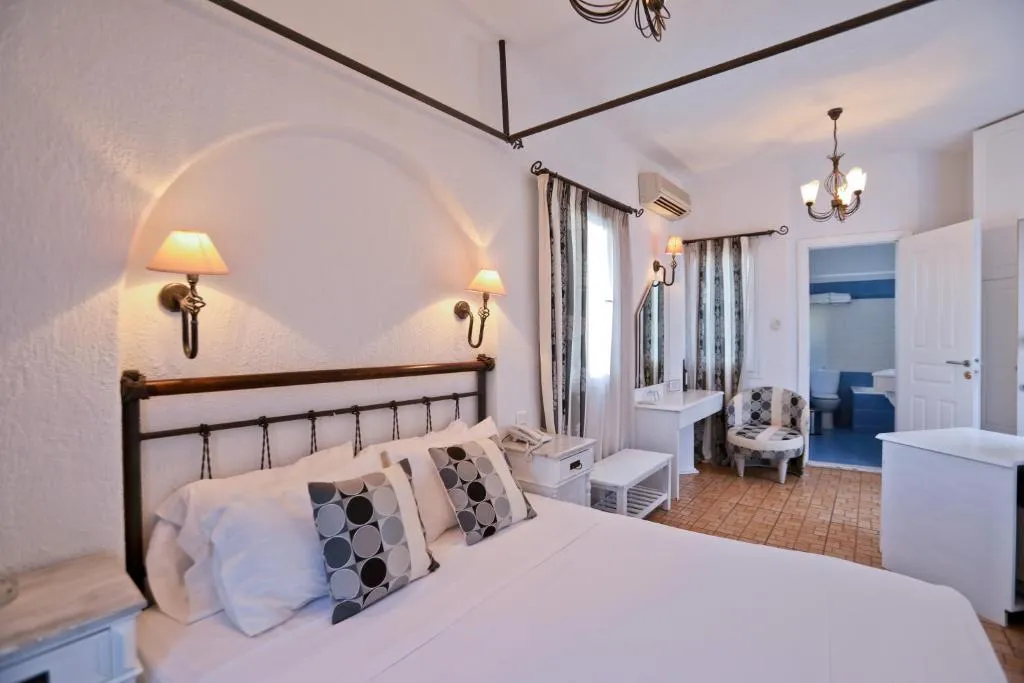 Double or Twin STANDARD Room, Mykonos Palace Beach Hotel, Mykonos