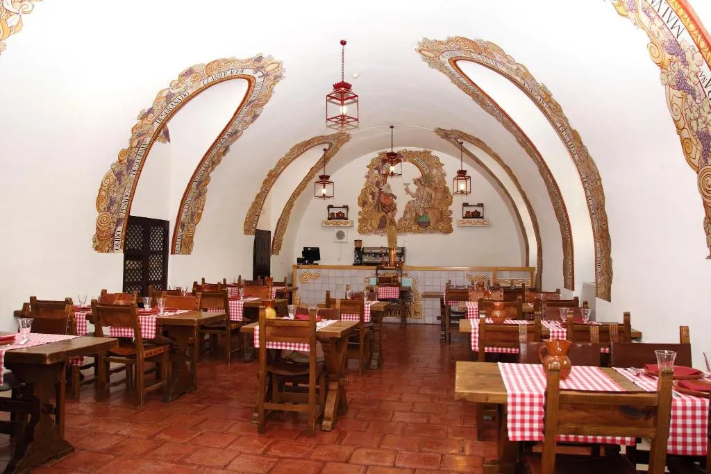 Restaurant, Parador de Chinchon, Madrid