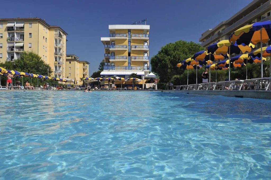 Pool, Hotel Bellevue, Venice