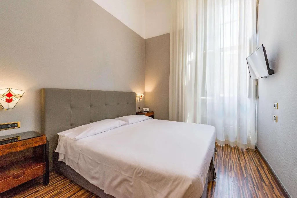DOUBLE WITH DOUBLE BED Room, Best Western Art Deco, Rome