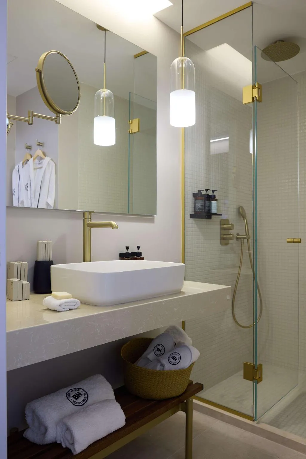 JUNIOR SUITE SEA VIEW Room, Aulus Chania Resort, Curio Collection by Hilton, Thessaloniki