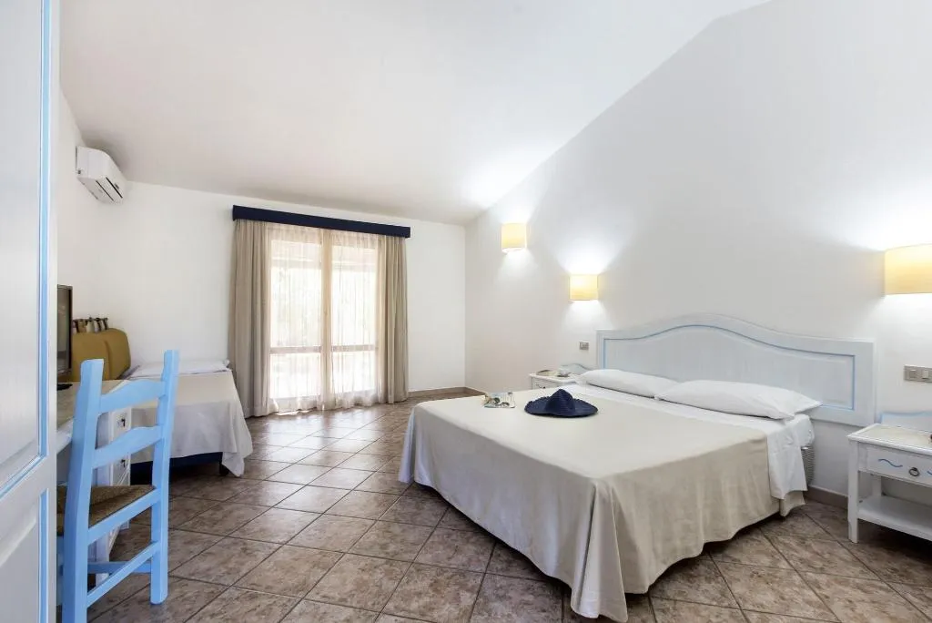Room, Perdepera Resort, Cagliari