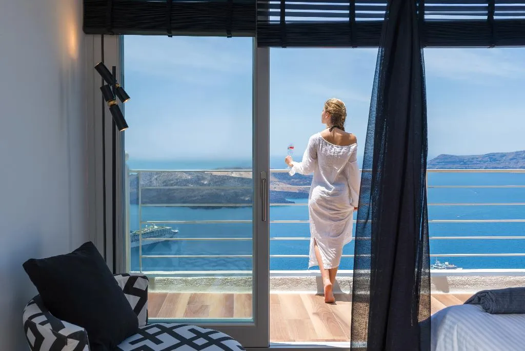 VILLA HONEYMOON Room, Nefeles Luxury Suites, Santorini