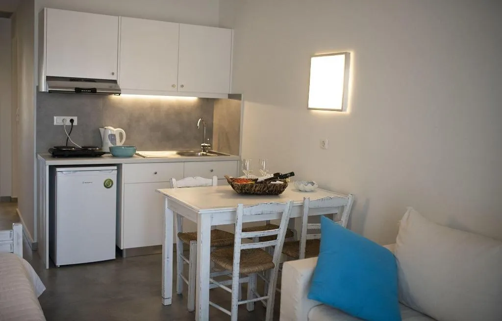 Room, Niriides Hotel, Crete