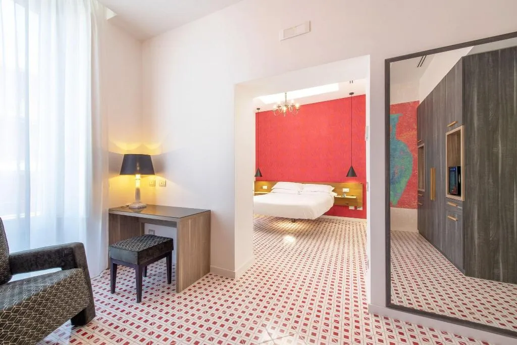 Room, Hotel Nice, Naples