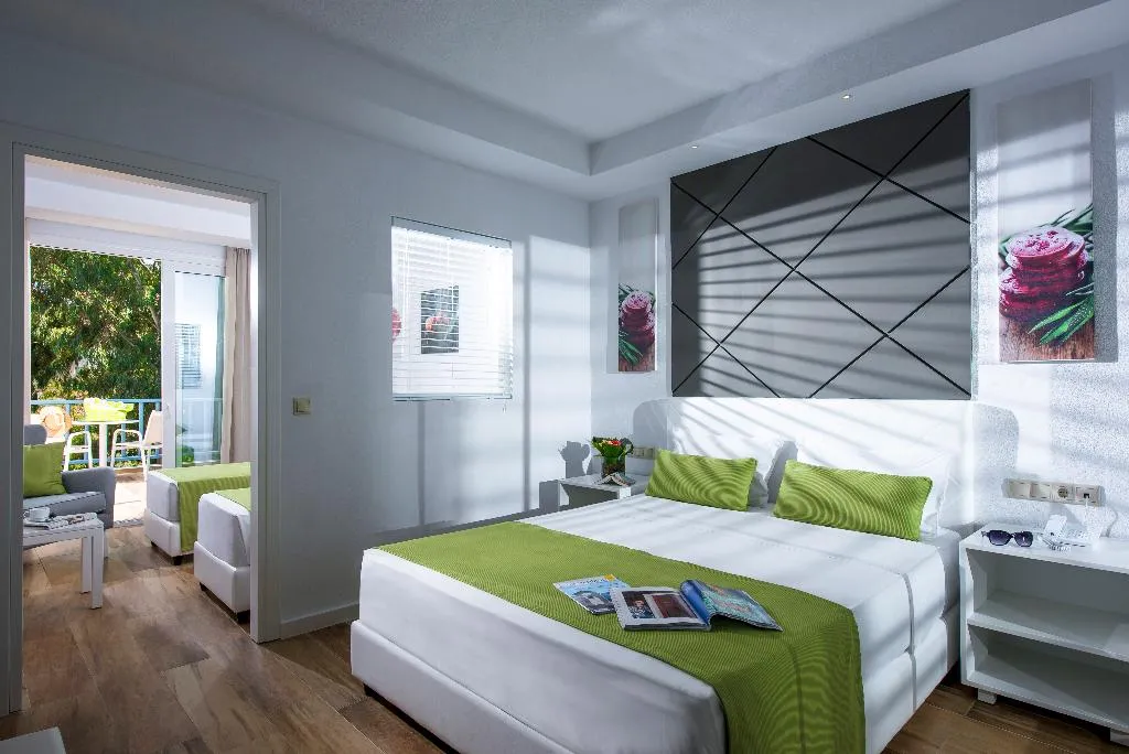 FAMILY ROOM SUPERIOR Room, Fodele Beach, Crete