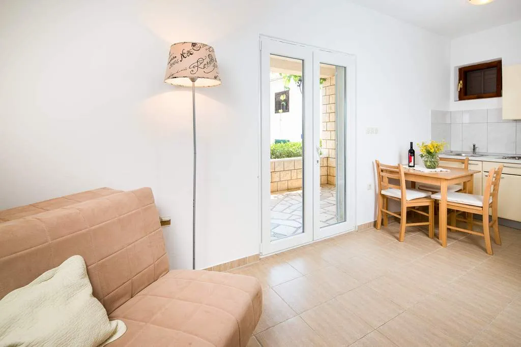 APARTMENT WITH TERRACE Room, Pansion Marjan, Split