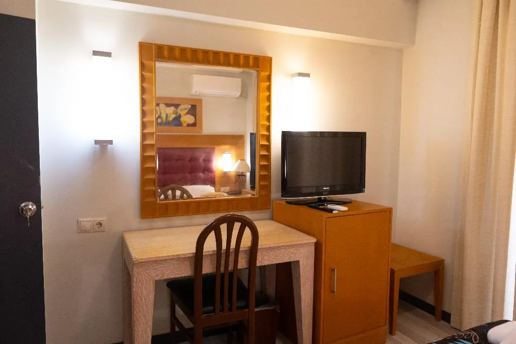 FAMILY ROOM CAPACITY 3 Room, Scylax Fami̇ly Club, Antalya