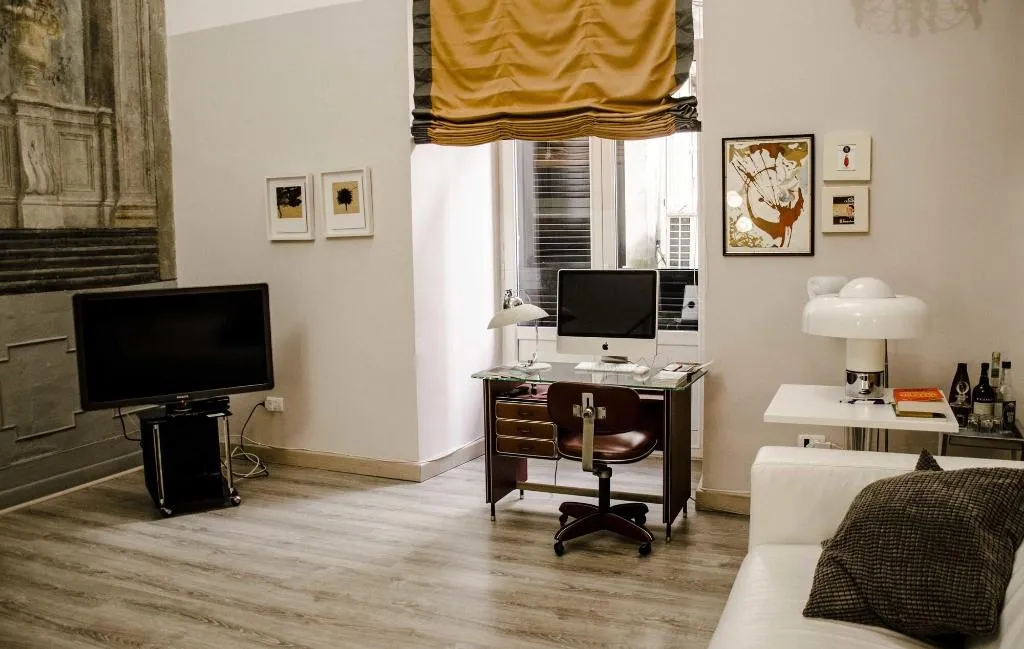Room, Home&More, Naples