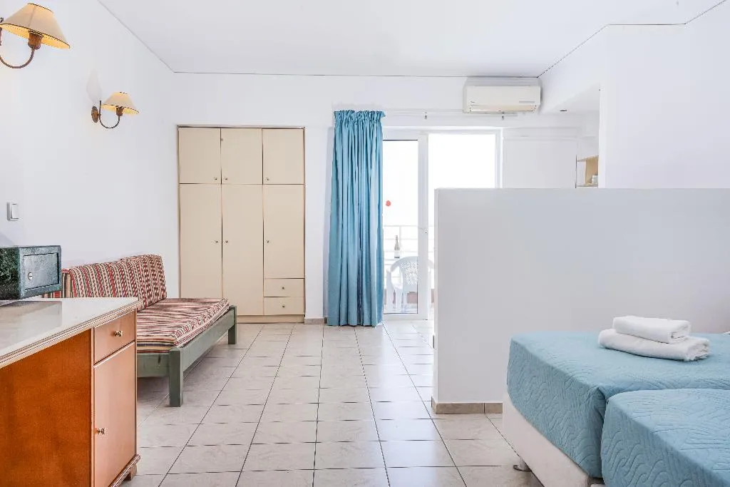 TRIPLE GARDEN VIEW Room, Creta Verano, Crete