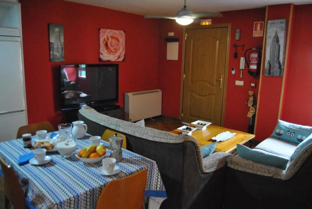 Room, Apartahotel Collarubio, Madrid