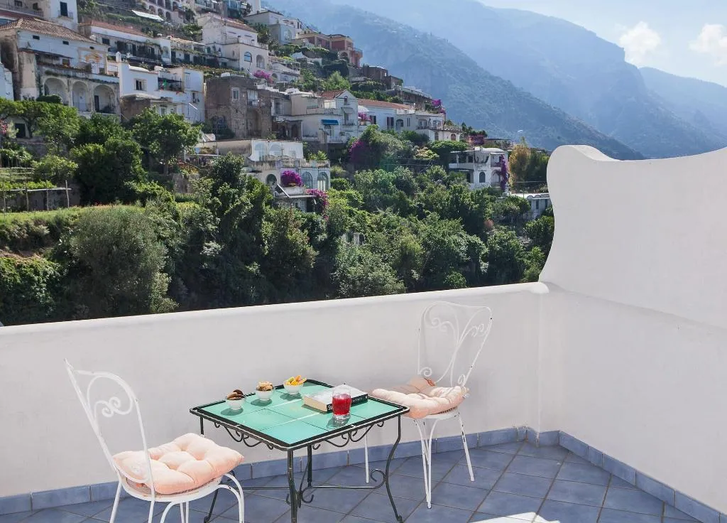 Room, Hotel Vittoria Positano, Naples