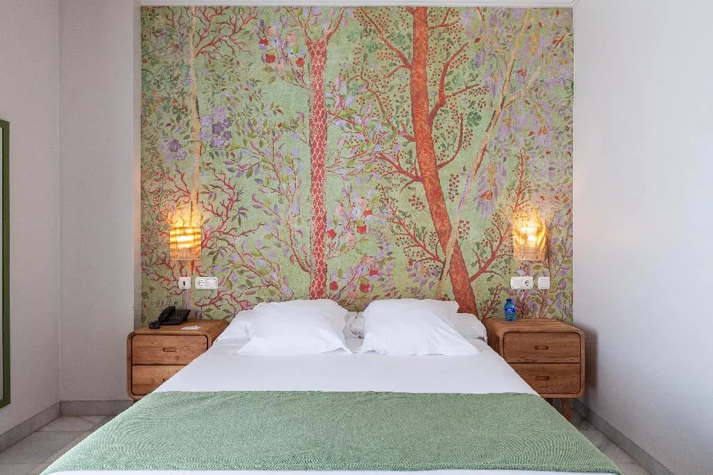 Room, Duque de Najera, Costa De La Luz