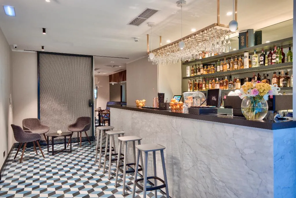 Bar, La Falconeria Hotel, Malta