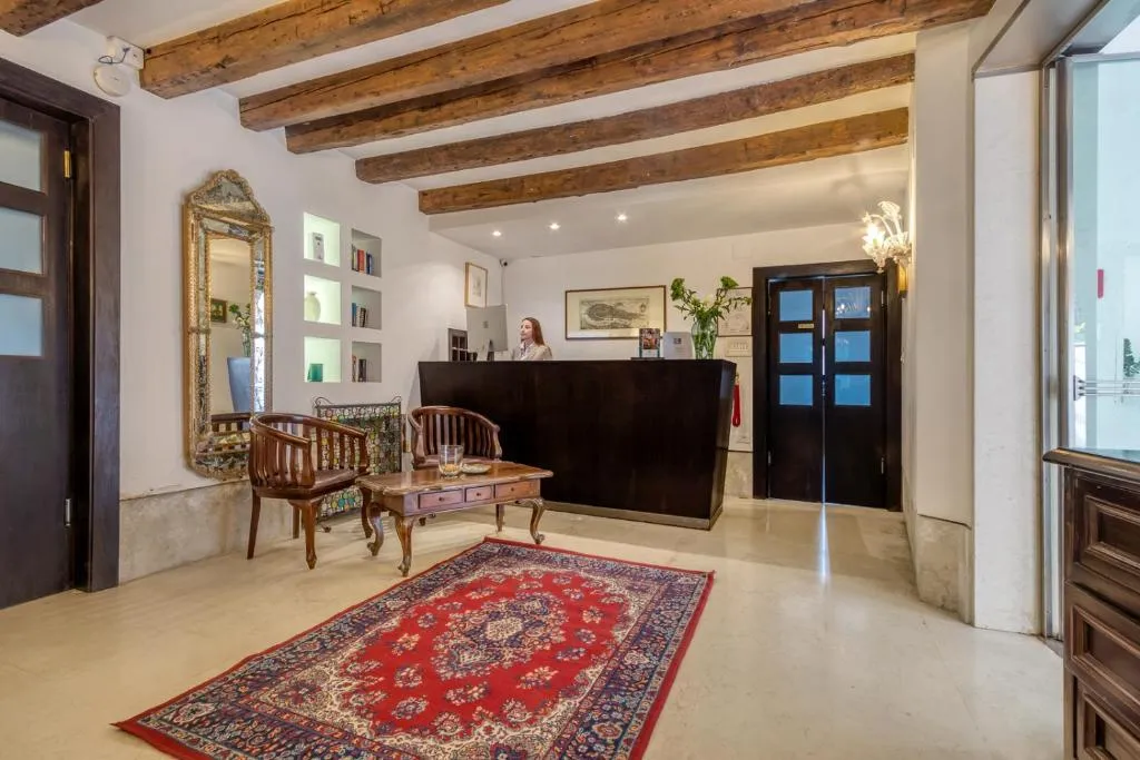 Lobby, Casa Boccassini, Venice
