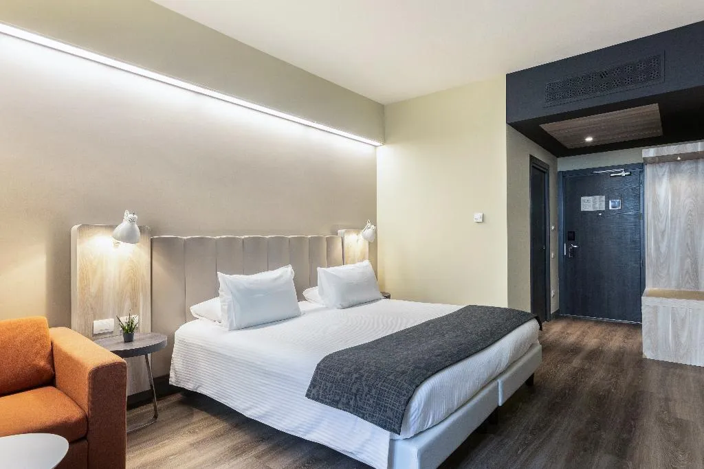 TRIPLE SUPERIOR Room, Mercure Firenze Centro, Florence