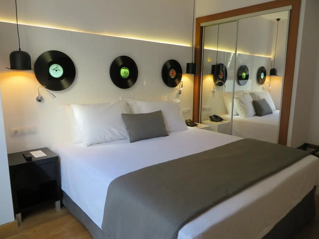 FAMILY ROOM STANDARD Room, Evenia Rocafort, Barcelona
