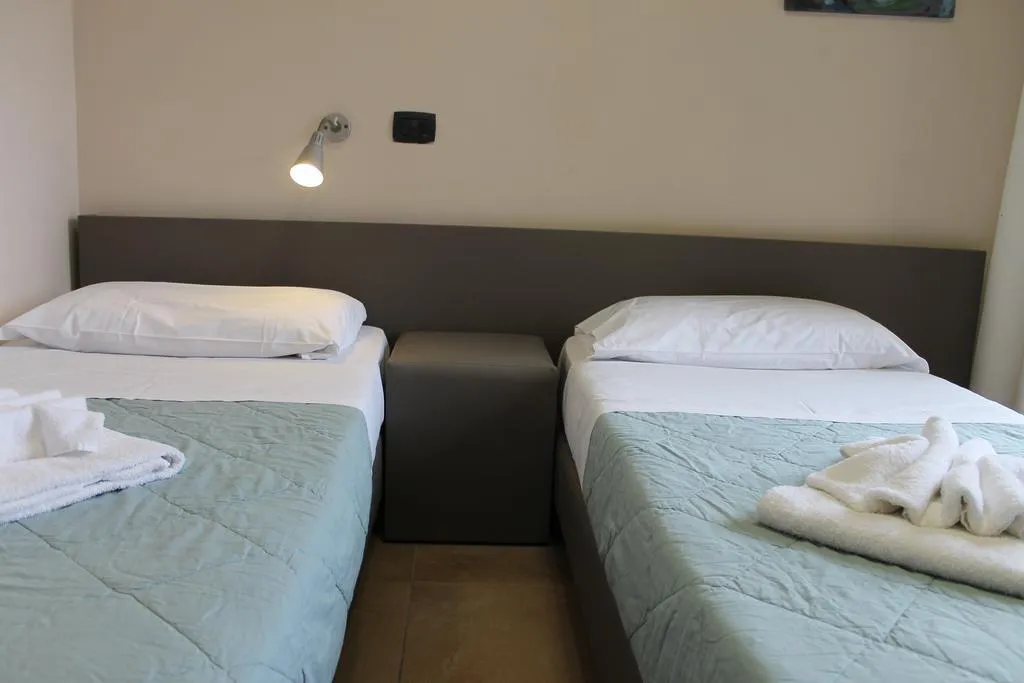 TWIN STANDARD Room, Plus Florence, Florence