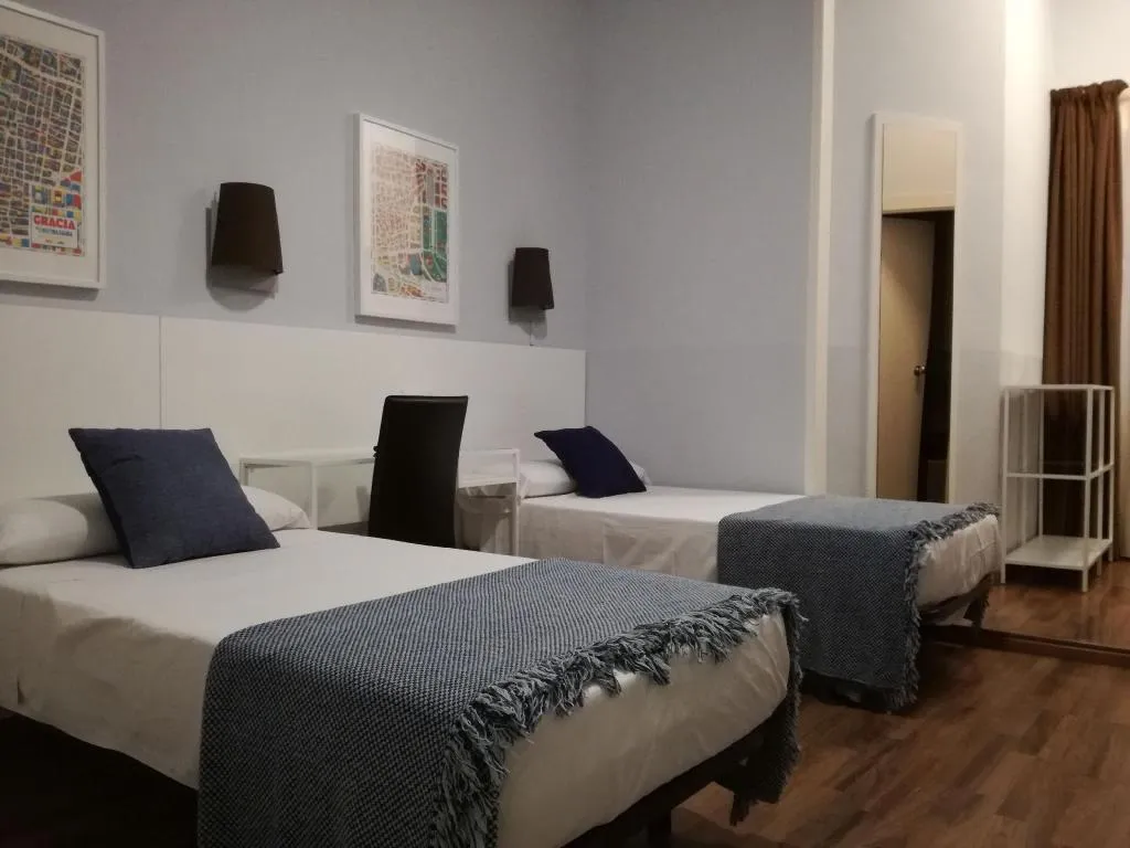Room, Hostal Lesseps, Barcelona