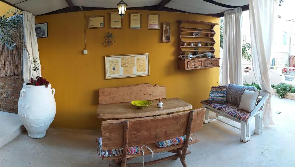 Room, Idili Traditional House, Crete