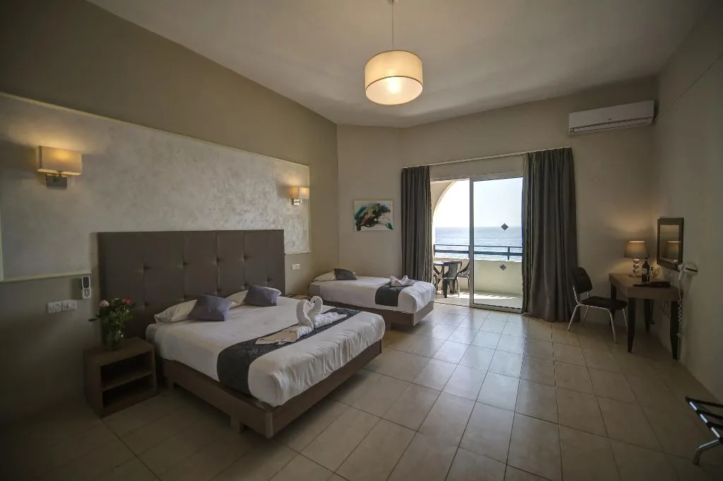 TRIPLE SEA VIEW Room, Europa Hotel Malta, Malta
