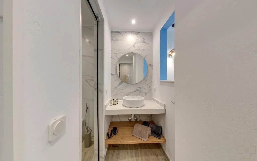 SUITE DELUXE WITH PRIVATE POOL Room, Spiros-Soula Family Hotel & Thematic Suites, Crete