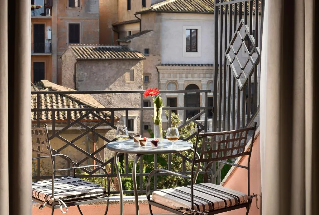 SUITE WITH JACUZZI WITH VIEWS Room, Grand Hotel Palatino, Rome
