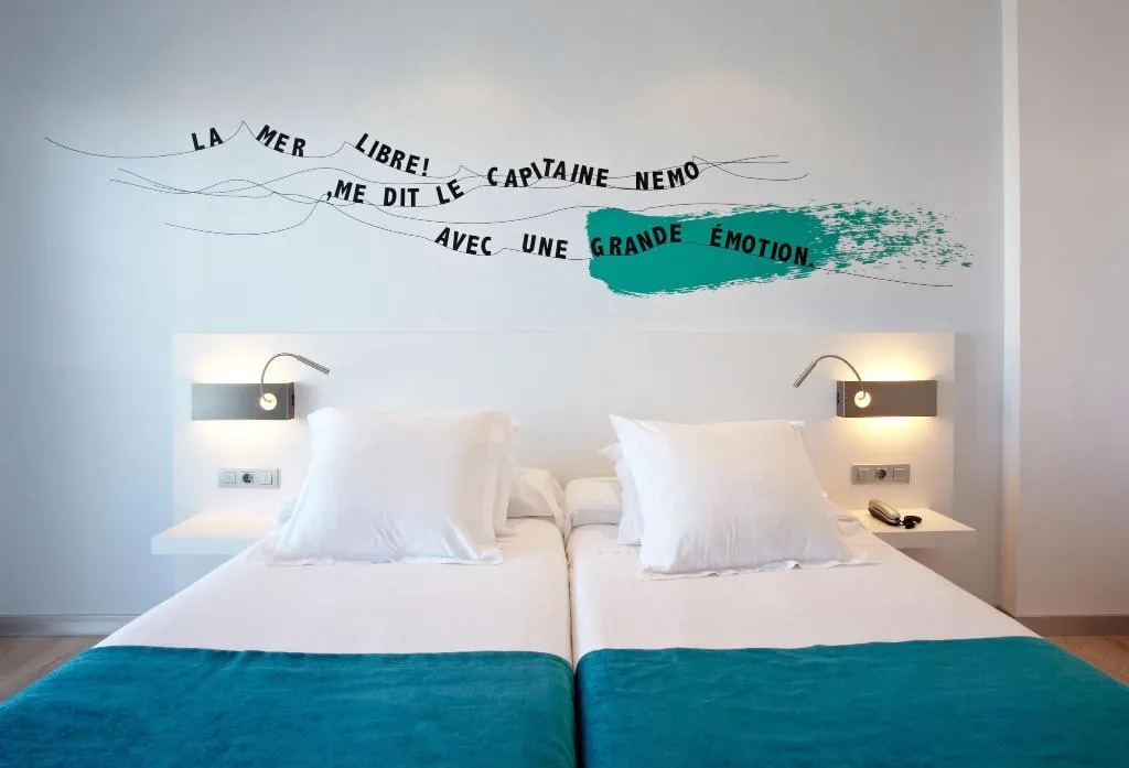 TWIN PARTIAL SEA VIEW Room, Costa Azul, Majorca