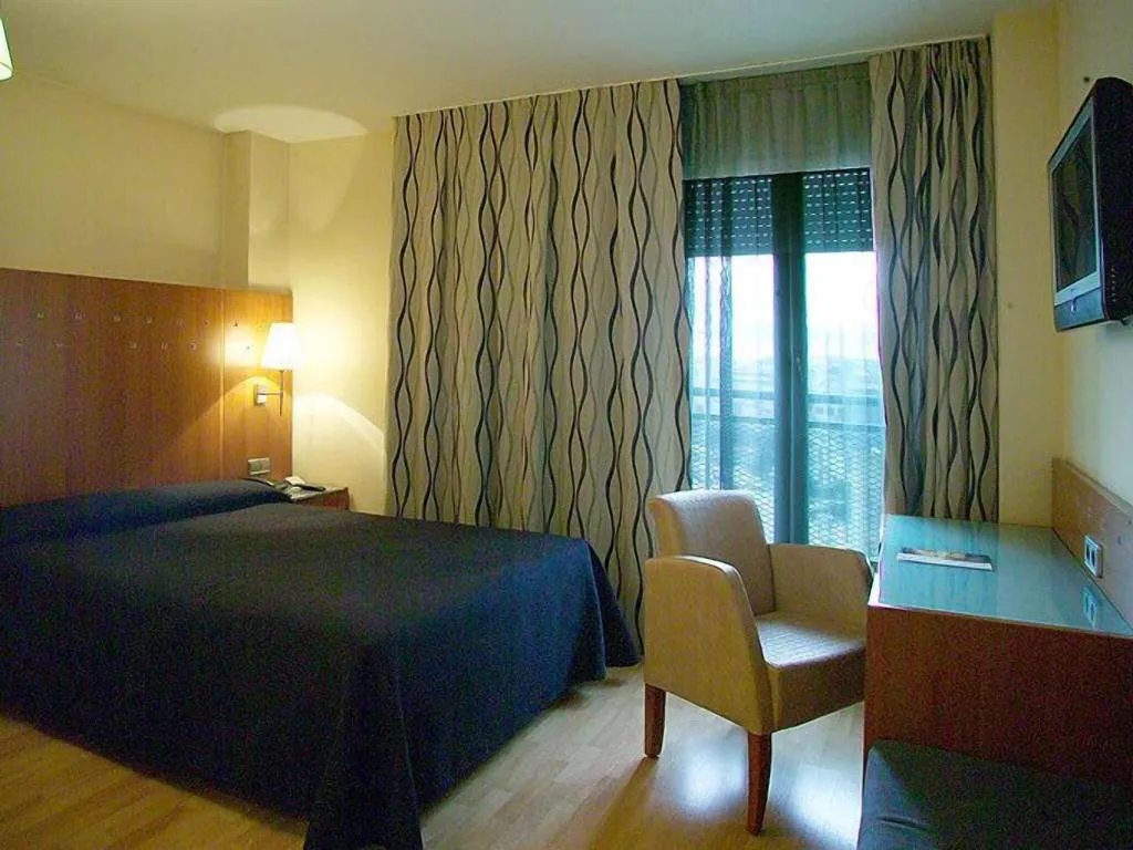 Room, J. Balmes, Costa Brava