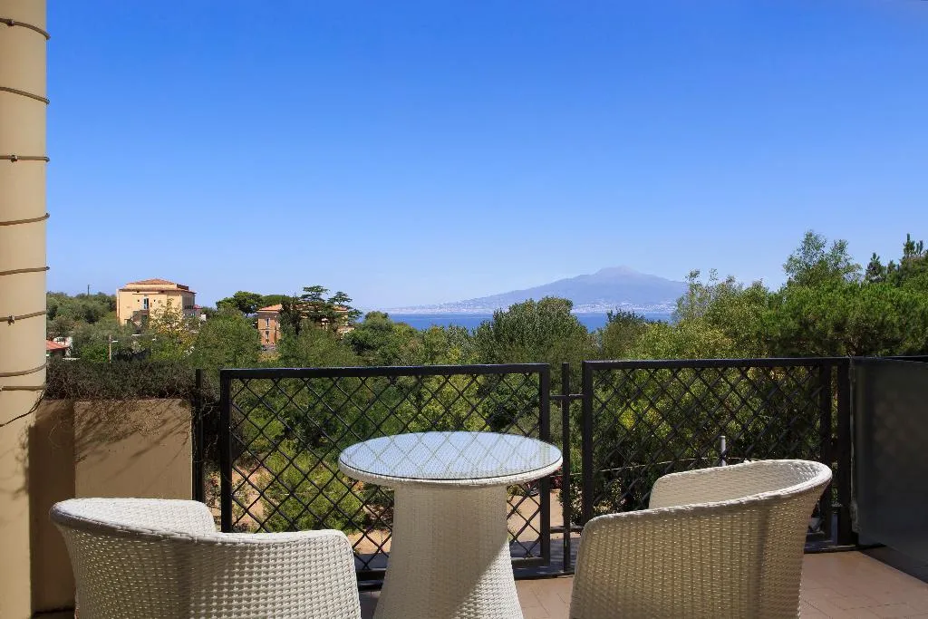 DOUBLE SEA VIEW WITH BALCONY Room, Atlantic Palace, Naples