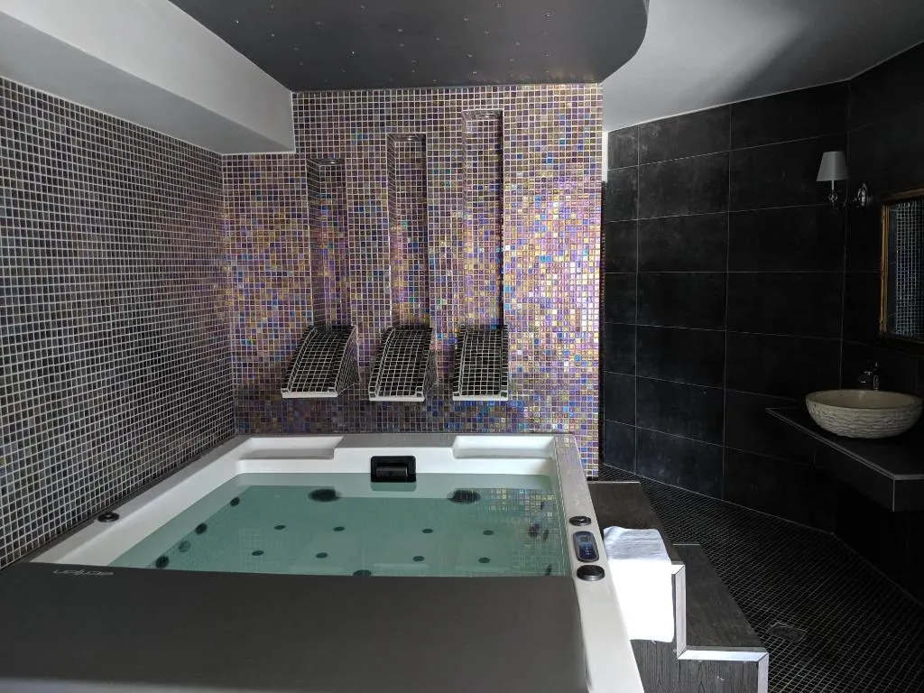 SUITE WITH JACUZZI Room, Anagenessis Village, Zante