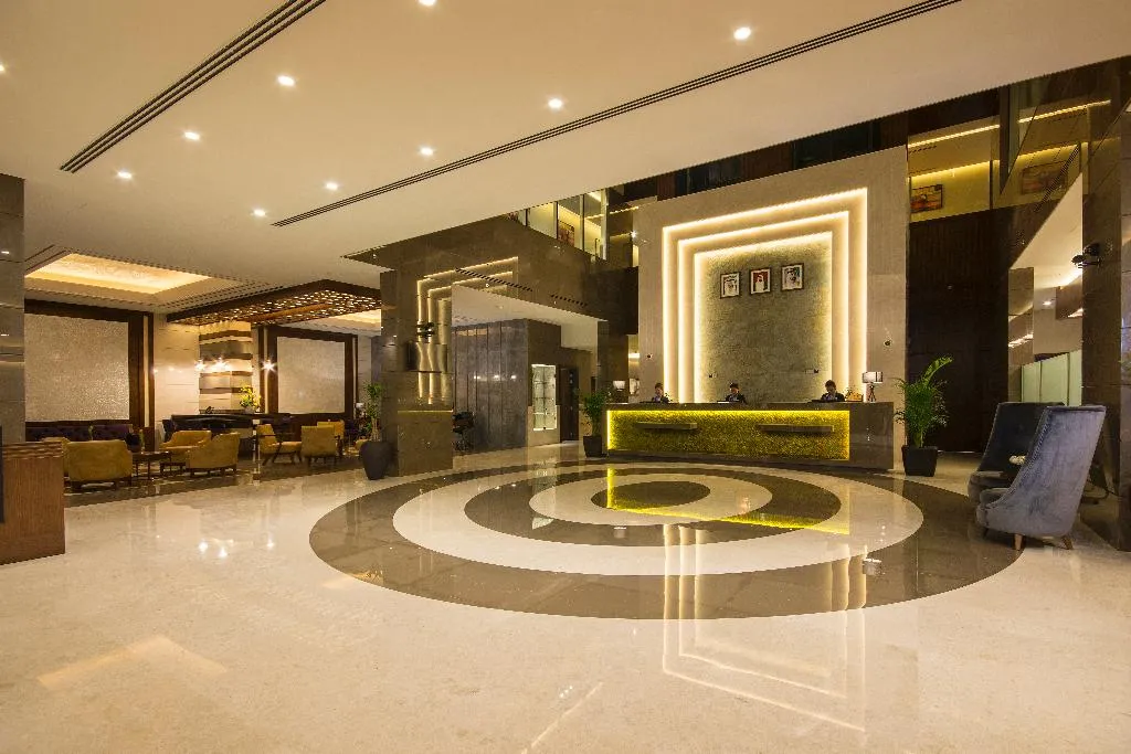 Lobby, Golden Tulip Media Hotel, Dubai