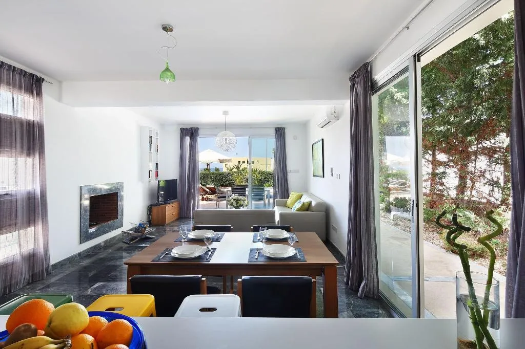 Room, Paradise Cove Luxurious Beach Villas, Cyprus