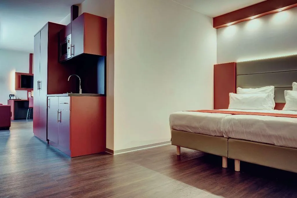 JUNIOR SUITE STANDARD Room, Amedia Amsterdam Airport Trademark by Wyndham, Amsterdam