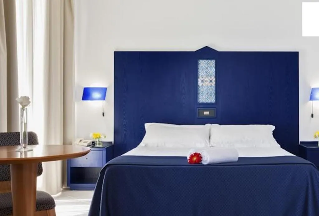 SUITE CAPACITY 5 Room, Zahira Resort & Village, Palermo