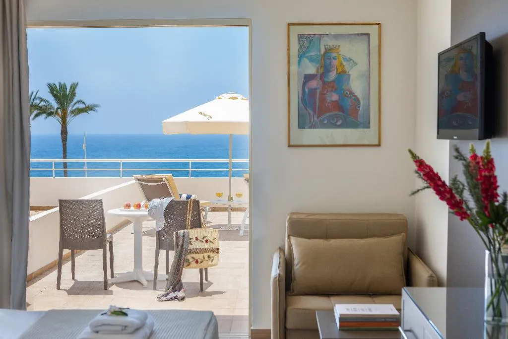 Double or Twin SUPERIOR Room, Queens Bay, Cyprus