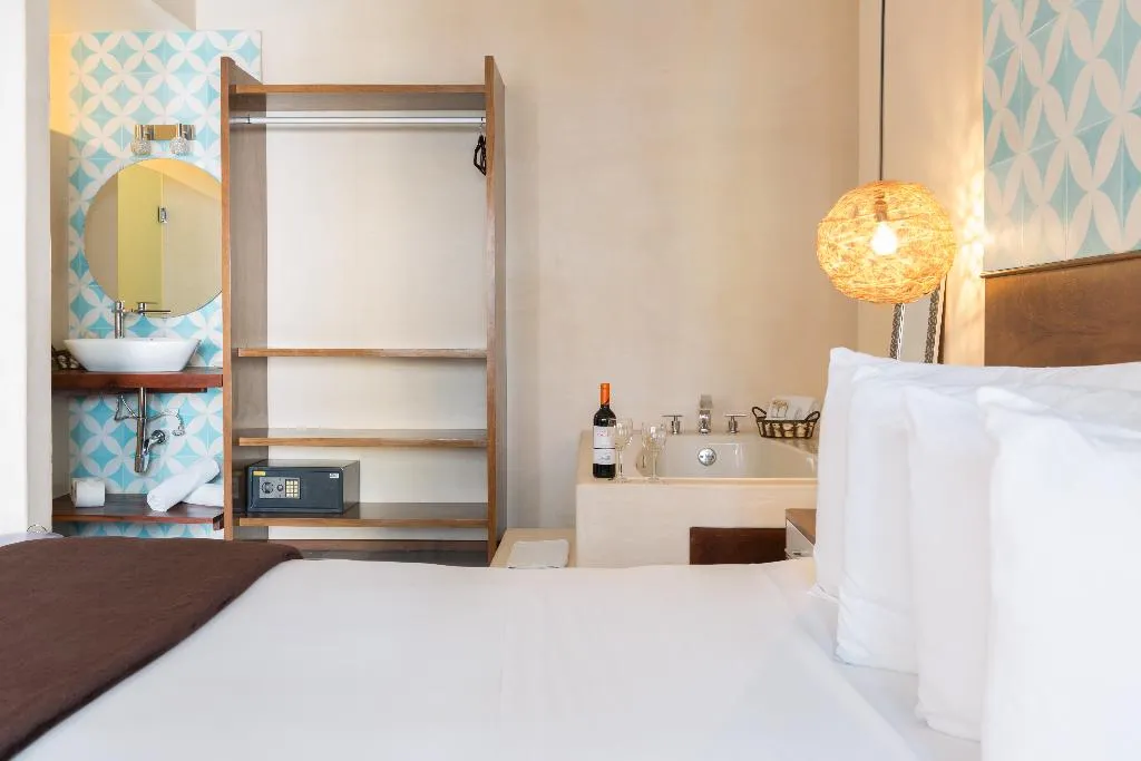 Room WITH JACUZZI Room, Quinta Margarita, Boho Chic Hotel, Cancun Area