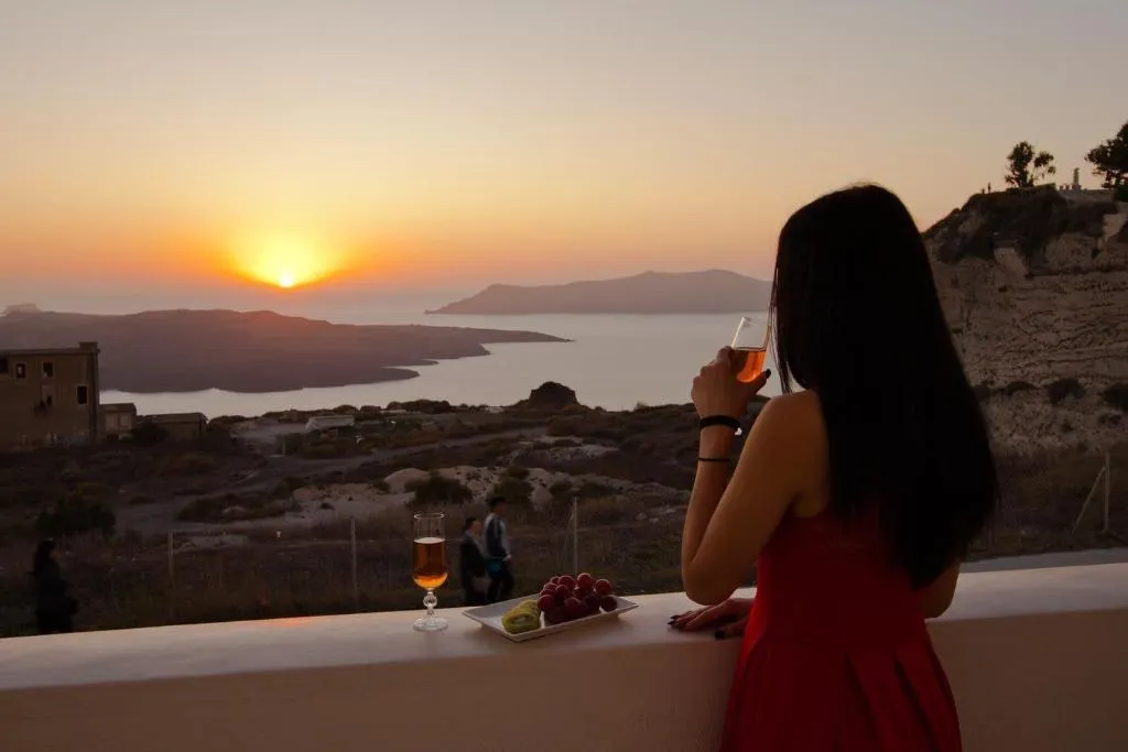 Room, Nemesis, Santorini