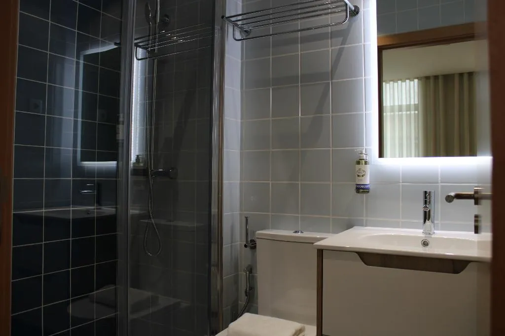 DOUBLE STANDARD Room, Oporto Station Hostel & Rooms, Porto
