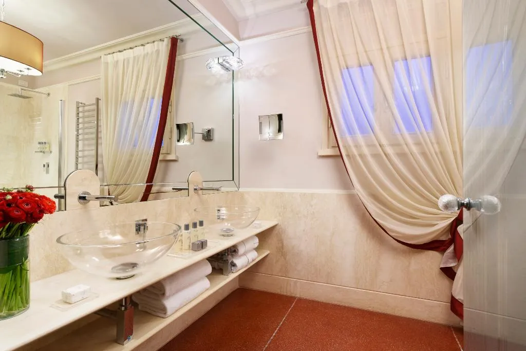 SUITE STANDARD Room, Brunelleschi Hotel, Florence