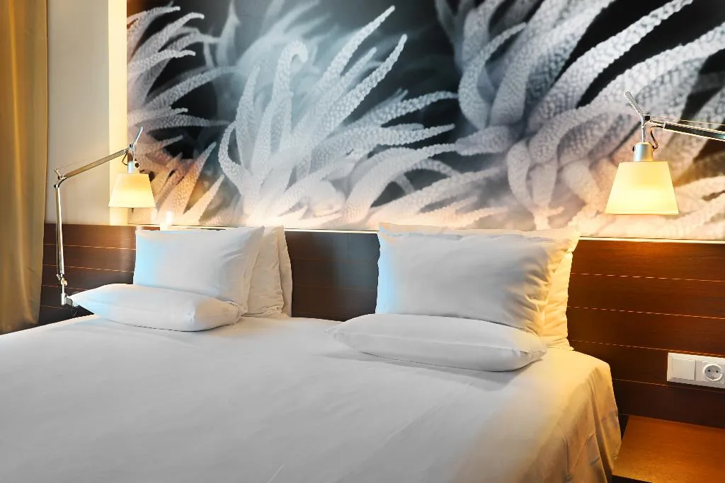 SUITE SUPERIOR QUEEN BED Room, Novotel Barcelona City, Barcelona