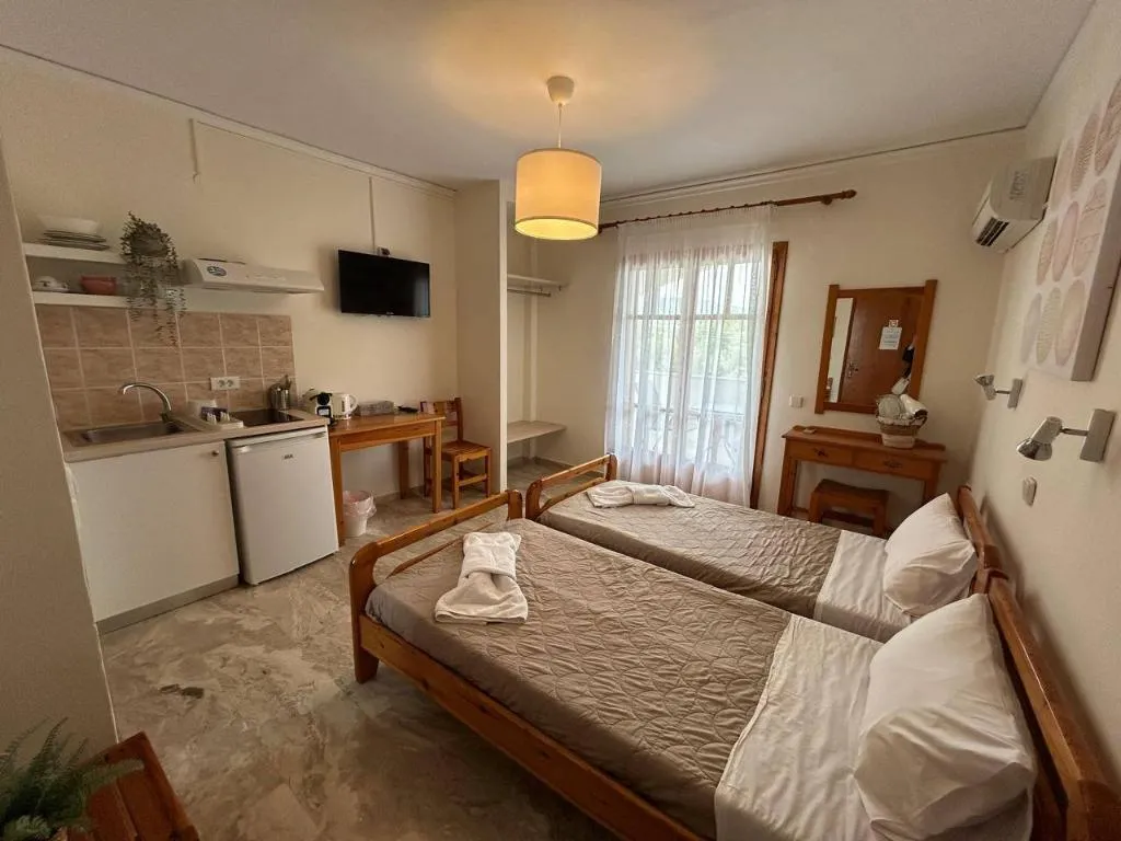 Double or Twin DELUXE Room, Tolo Blue Bay, Athens