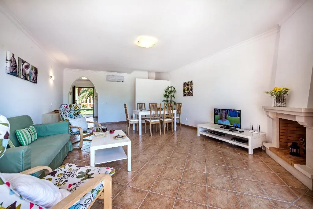 VILLA THREE BEDROOMS Room, Jardim da Meia Praia, Algarve