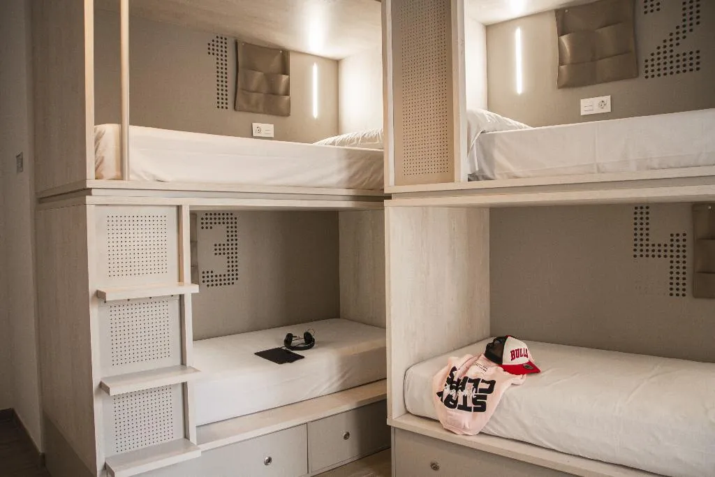 Bed in dormitory CAPACITY 4 Room, Room Salvador, Seville
