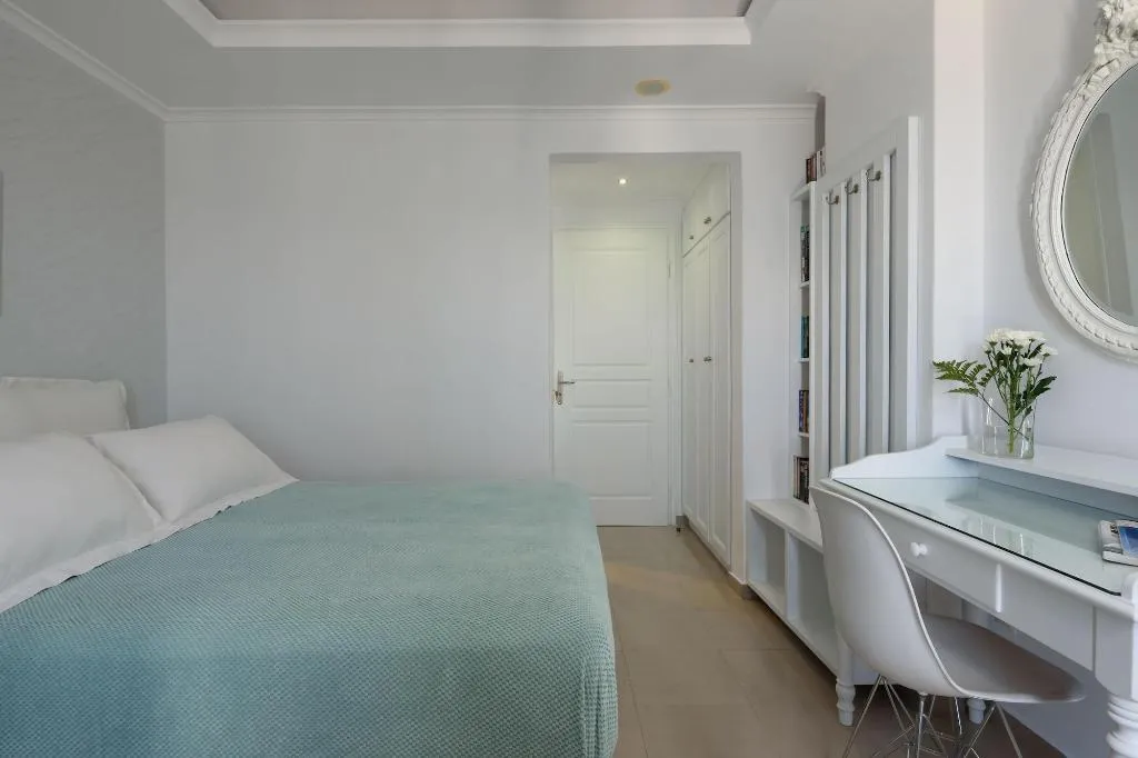 Room, Villa Renos, Santorini