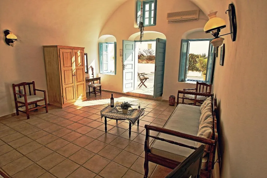 DOUBLE ONE BED Room, Aethrio Sunset Village, Santorini