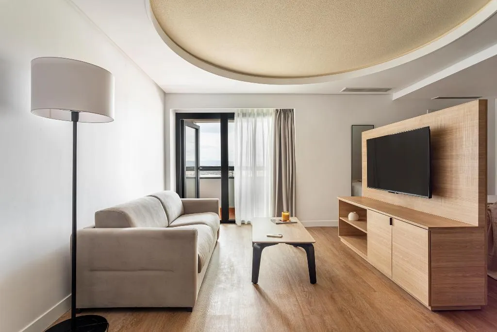 STUDIO CAPACITY 4 Room, B48 Valencia Feria, Valencia