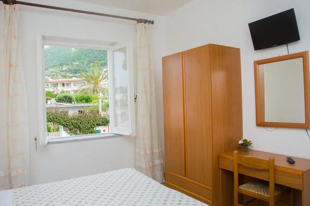 Room SUPERIOR Room, Hotel Villa Mena, Naples