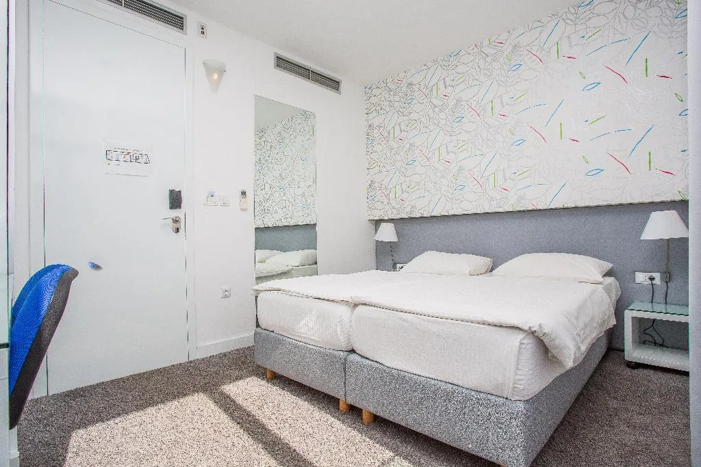 DOUBLE ANNEX Room, San Antonio, Split