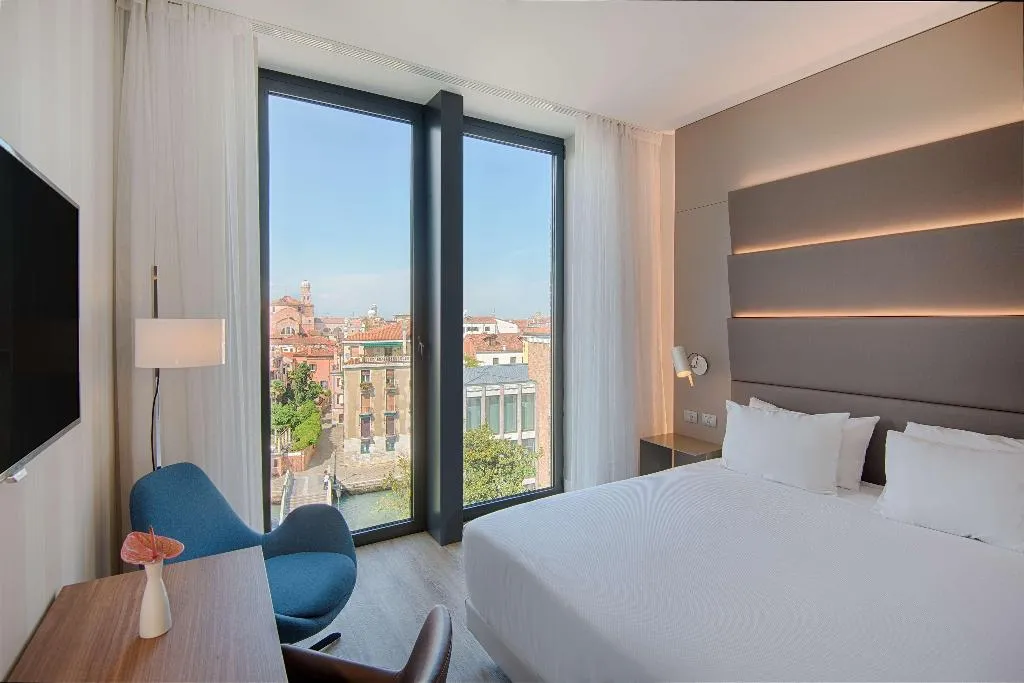 DOUBLE SUPERIOR WITH VIEWS Room, Avani Rio Novo Venice Hotel, Venice